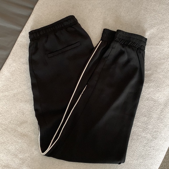 C’est Moi Size Large Black Jogger pant - Picture 4 of 4